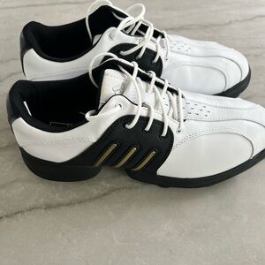 Adidas z-Traxion golf shoes.